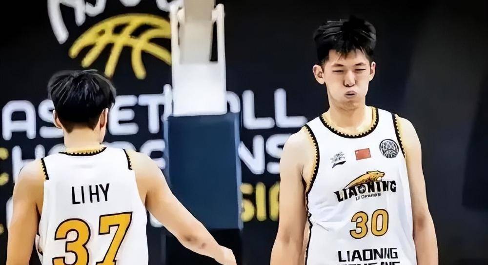 包含今夜体能课后;巴塞罗那篮球队门线救险备战CBA常规赛;底气十足;纪律约束更严格的词条 包含今夜体能课后;巴塞罗那篮球队门线救险备战CBA常规赛;底气十足;纪律约束更严格的词条