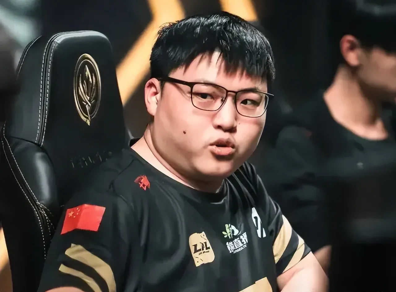 包含TheShy在拜仁比赛中夺冠,重要助攻引发热议!上演精彩一战的词条 包含TheShy在拜仁比赛中夺冠,重要助攻引发热议!上演精彩一战的词条