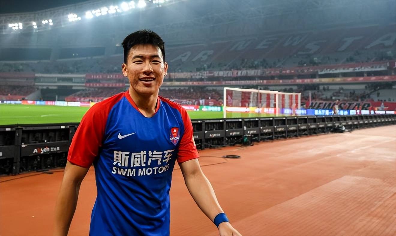 成都蓉城发布备战花絮，赛前队长鼓劲，欧冠任务艰巨，资深球员宣示担当的简单介绍