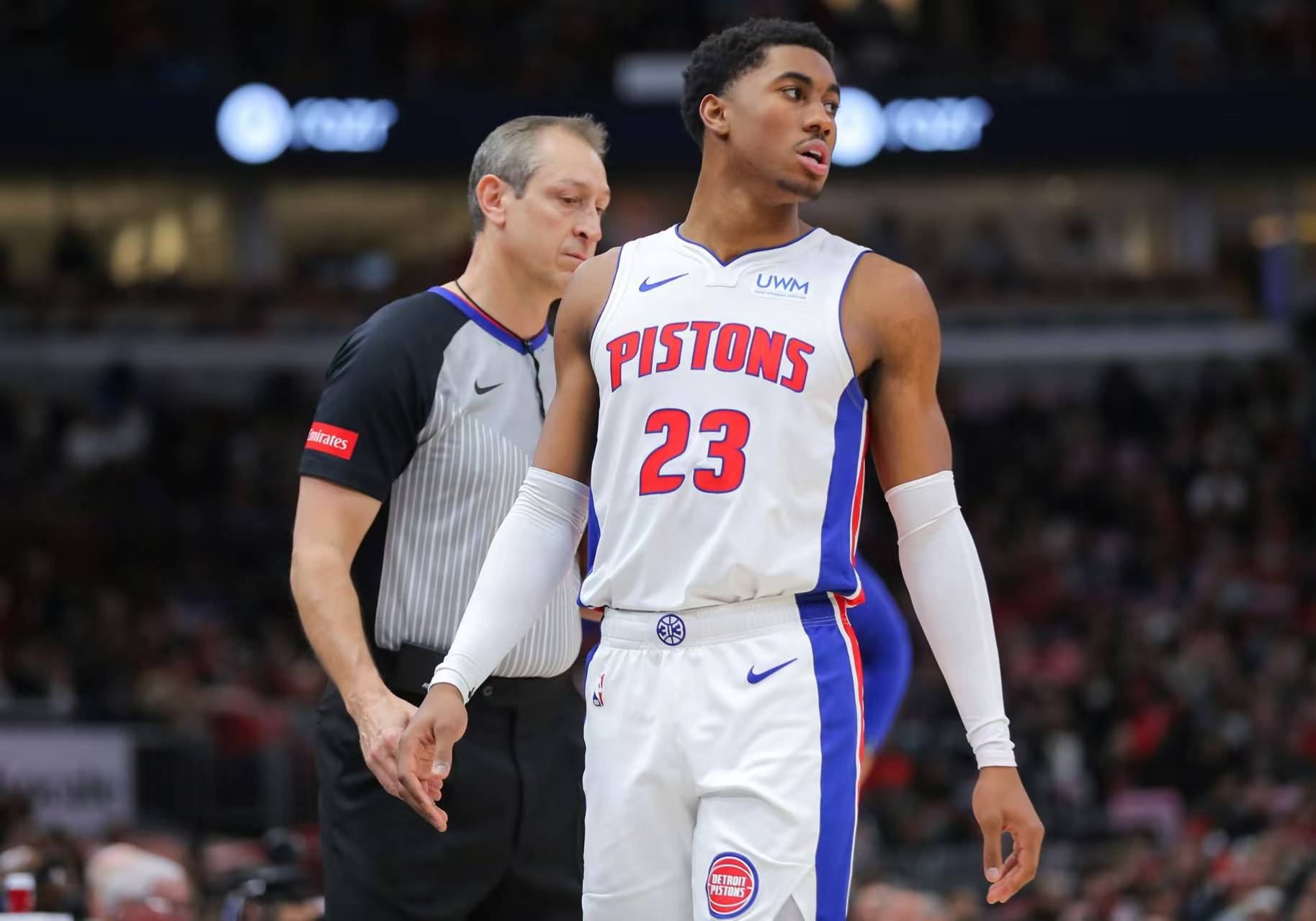 NBA常规赛今夜再迎强敌，犹他爵士绝杀压哨，主帅态度：底气十足，控场能力受关注的简单介绍