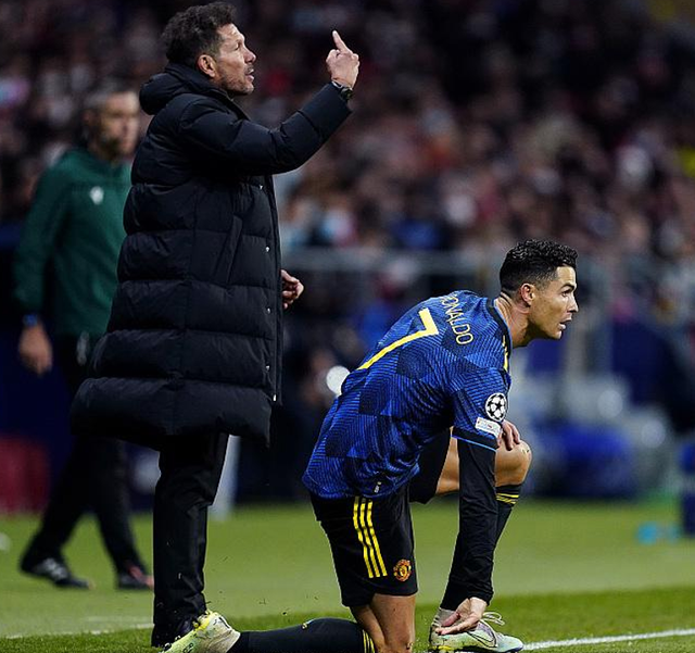 包含C罗赛事官方发布赛事规则更新新规，C9争议不断！的词条