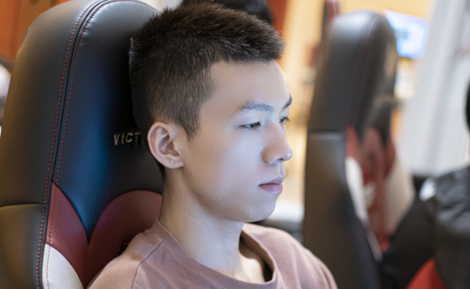 JNSPORTS-包含Karsa回归赛场，回归赛场首场状态亮眼，TES观众沸腾！的词条