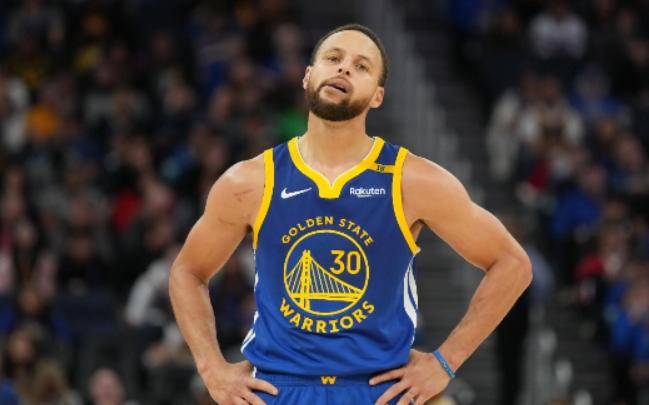 库里回归赛场，回归赛场首场状态亮眼，G2观众沸腾！的简单介绍