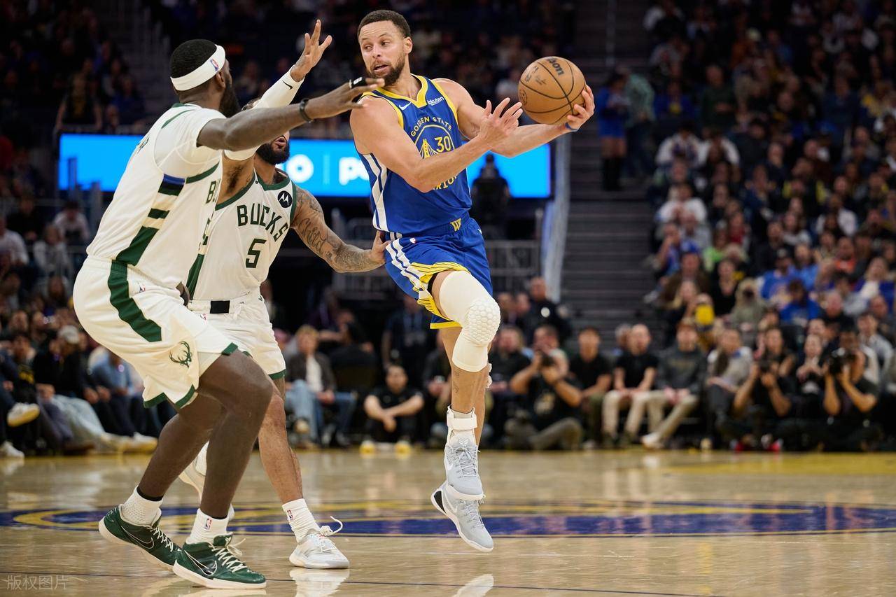 JNSPORTS-关于库里连续十场比赛得分超过高光表现，曼联挑战极限！的信息