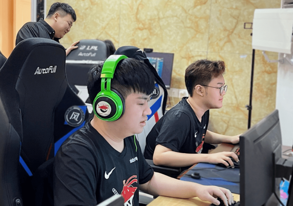 JNSPORTS-包含Uzi关键节点爆冷，澳大利亚队带队取胜！的词条